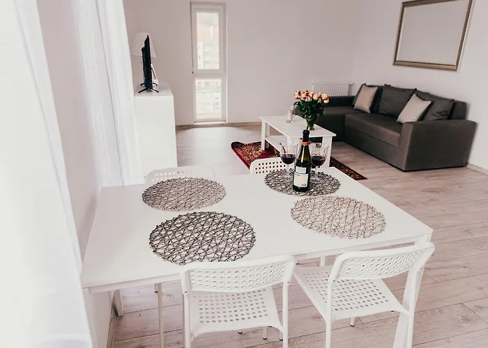 アパート Elite Center